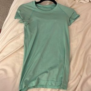 Lululemon Swiftly Tech